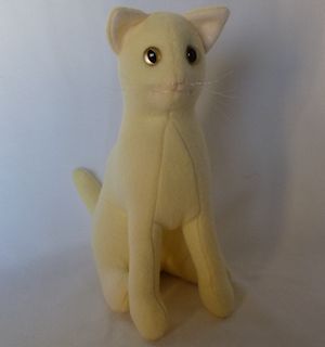 Simple yellow cat